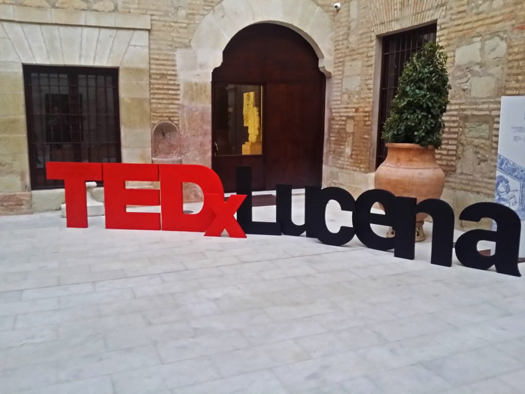 letras corporeas en lucena