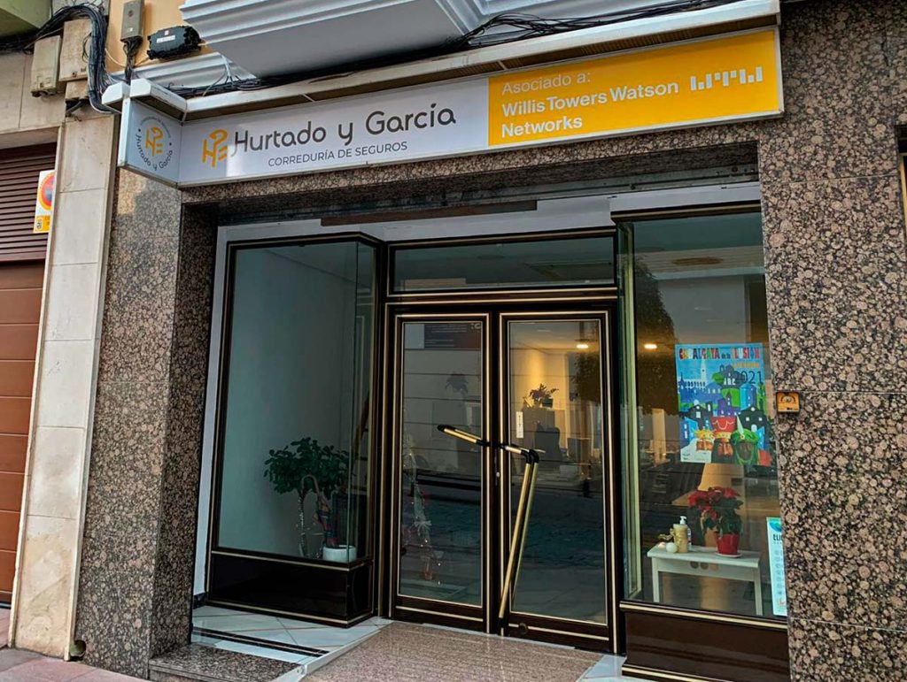 carteles luminosos en lucena